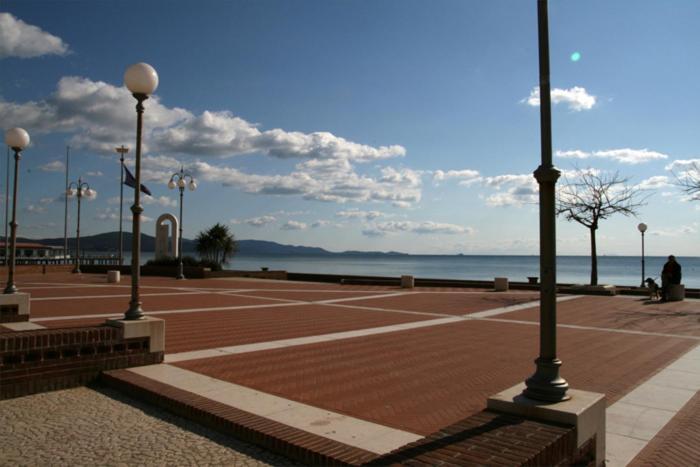 Albergo Golfo Follonica Extérieur photo