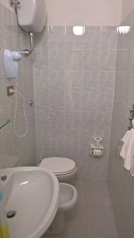 Albergo Golfo Follonica Extérieur photo