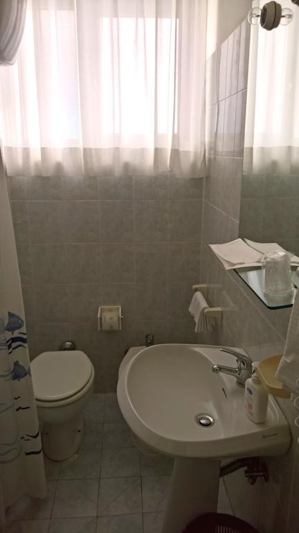 Albergo Golfo Follonica Extérieur photo